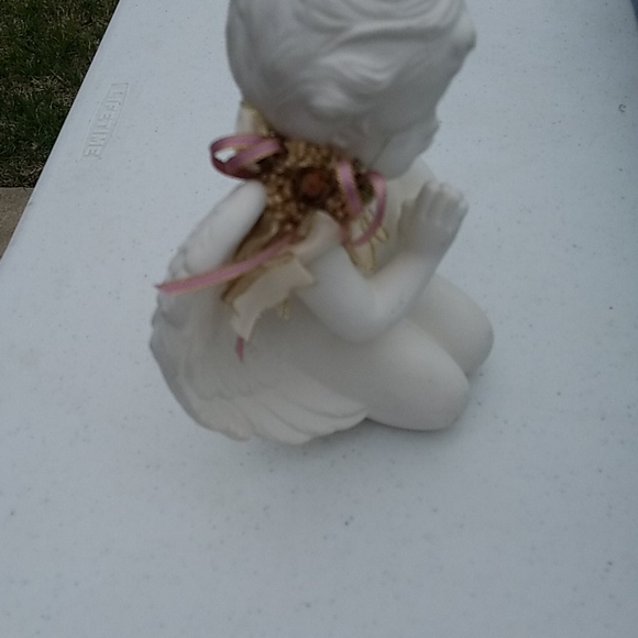 Angel - Picture 4 of 7